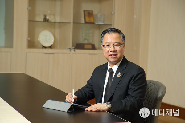 Thailand’s investment applications soared 94% in Jan–Sept 2025 to a record US billion, driven by major FDI in data centers and smart electronics manufacturing, reaffirming Thailand’s strength as a leading destination for high-tech investment.