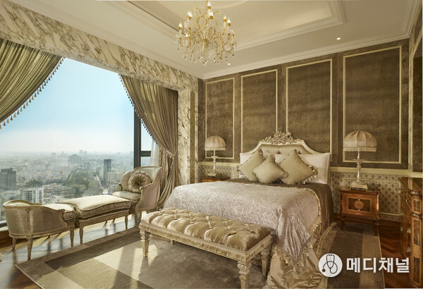 The Reverie Suite bedroom adorned with Provasi interior furnishings