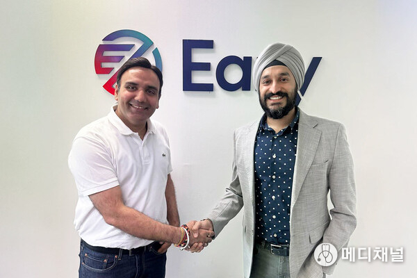 Arun Sangwan (left), Head of Commercial APAC at Peak3, and Harprem Doowa (right), CEO & Founder of EaZy Digital.