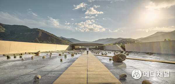 Vik in Chile is ranked No.1 in The World’s 50 Best Vineyards 2025 at the live awards ceremony held in Margaret River, Western Australia on Wednesday 19 November. The list features vineyards from 15 destinations across six continents, with 11 new entries.