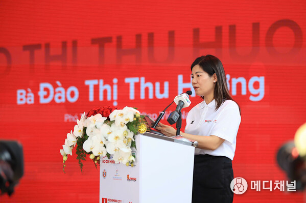 Ms. Đào Thị Thu Hương, Deputy General Director of Xtep Vietnam