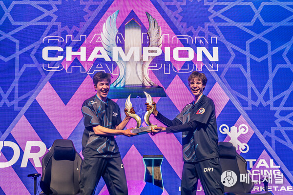 Athletes lift the Phygital Drone Racing presented by Insurancemarket.ae