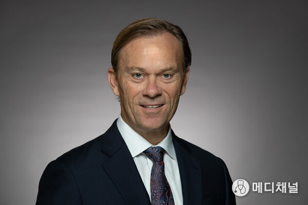 Shannon McDaniel Headshots CRD 2022 Master 214