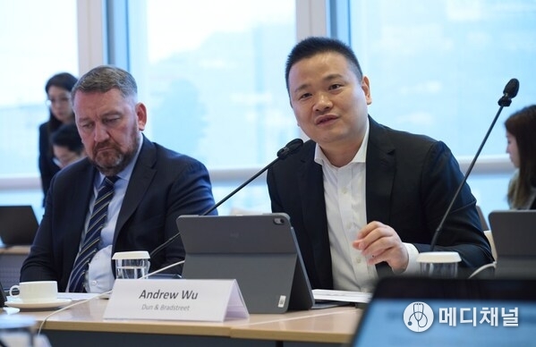 Andrew Wu of Dun & Bradstreet participates in the Project Cargo× Expert Panel meeting, contributing insights to the development of the Recommendation Report. © Hong Kong Monetary Authority.