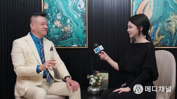 Chairman Mr. Jia Interviewed by Dubai Chinese Media