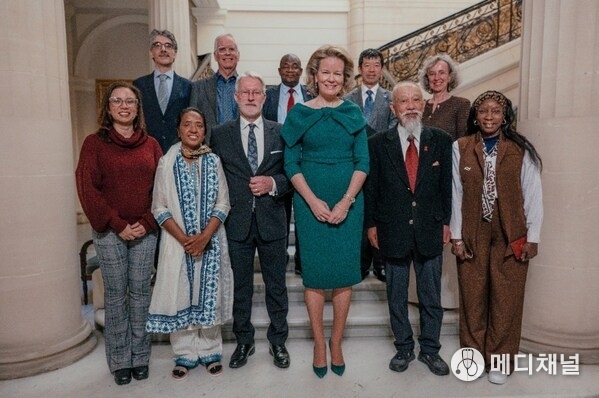 A delegation of persons affected by leprosy from Brazil, India, and Indonesia, together with other stakeholders, participated in a roundtable audience with Her Majesty Queen Mathilde of the Belgians © Palais Royal/Koninklijk Paleis – Loan Silvestre