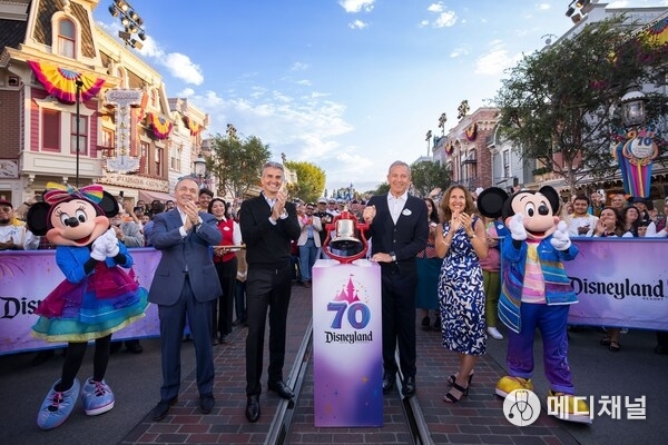 Disney (NYSE: DIS) CEO rings the NYSE Bell on July 17, 2025.